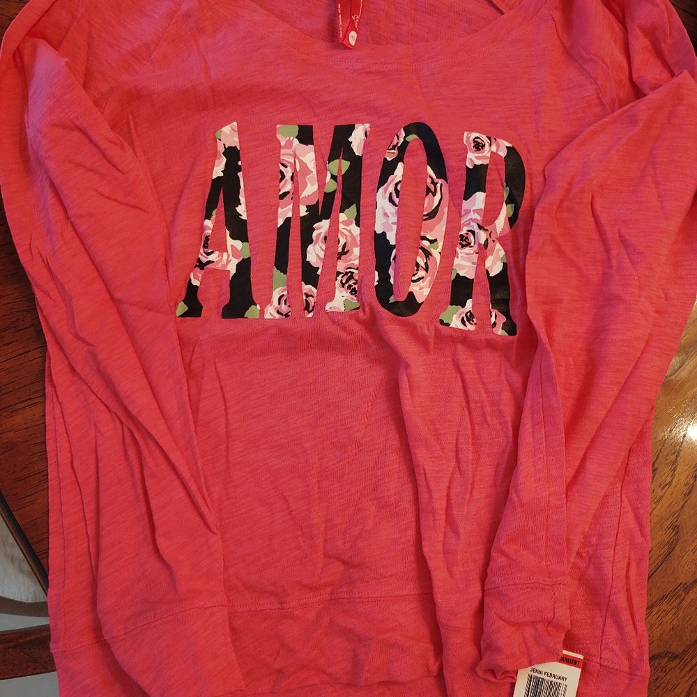 Amor Tee and Shorts - Picture 3 of 4